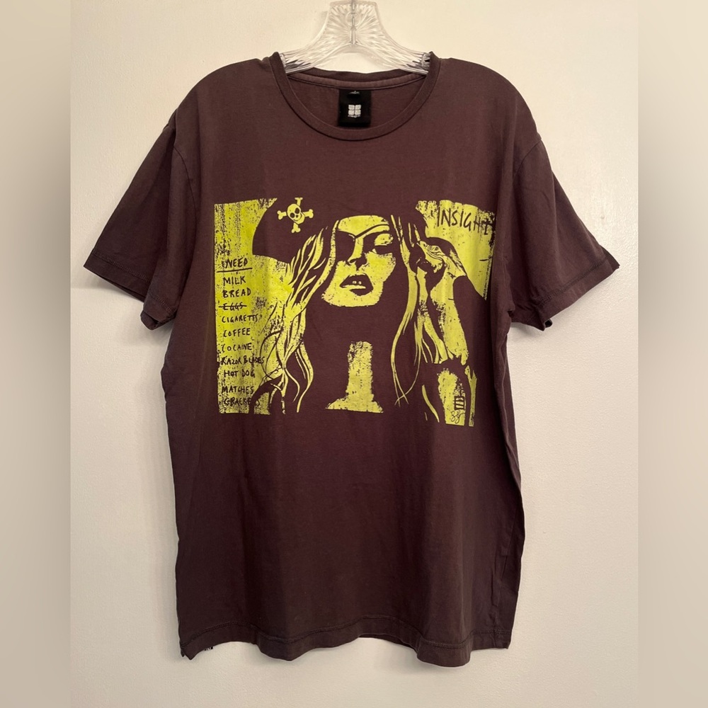 Insight graphic T-shirt featuring a pirate woman design.Surf/ skate brand size L